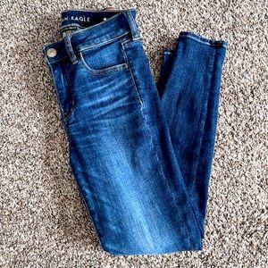 Essentially perfect condition AE Nexxt Level Stretch Jeggings size 2 short.